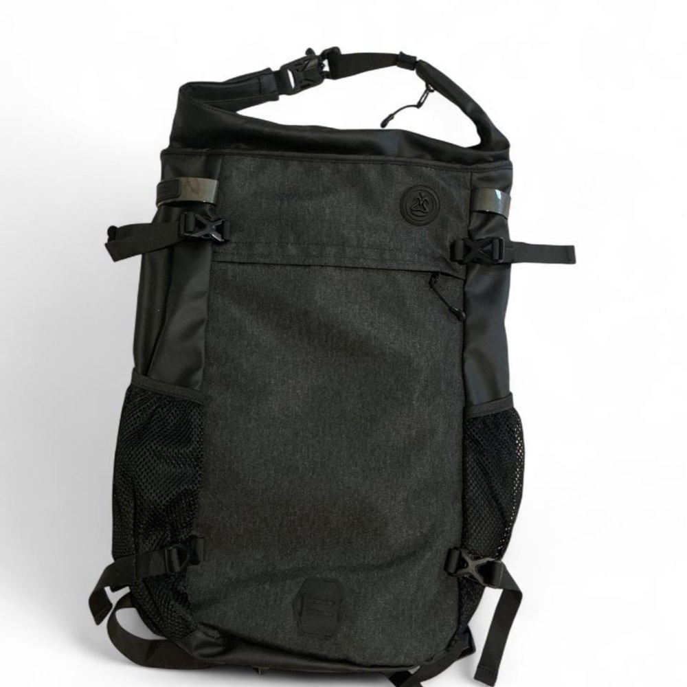 Mantis Yoga Journey Backpack Unisex Black Charcoal Excellent Roll Top‎ Mat Strap